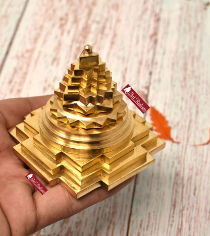 ShriRudram Brass Sri Yantra, Shri Yantra, Shri Chakra Yantra, Maha Meru Shree Yantra Ritual Object for Vastu, Prosperity & Abundance 3 Inch