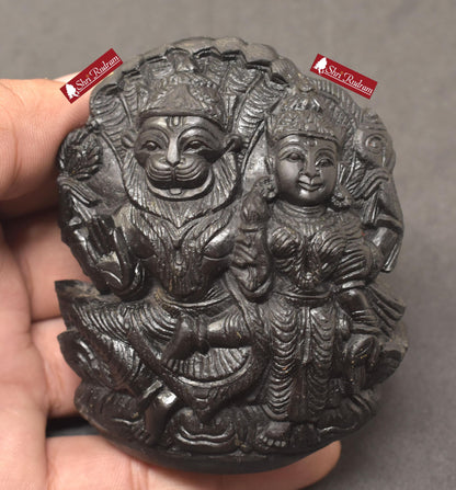 ShriRudram Luxmi Narsimha Murti / Laxmi Narasimha Idol Carved on Sudarshan Shaligram Nepal LMN264